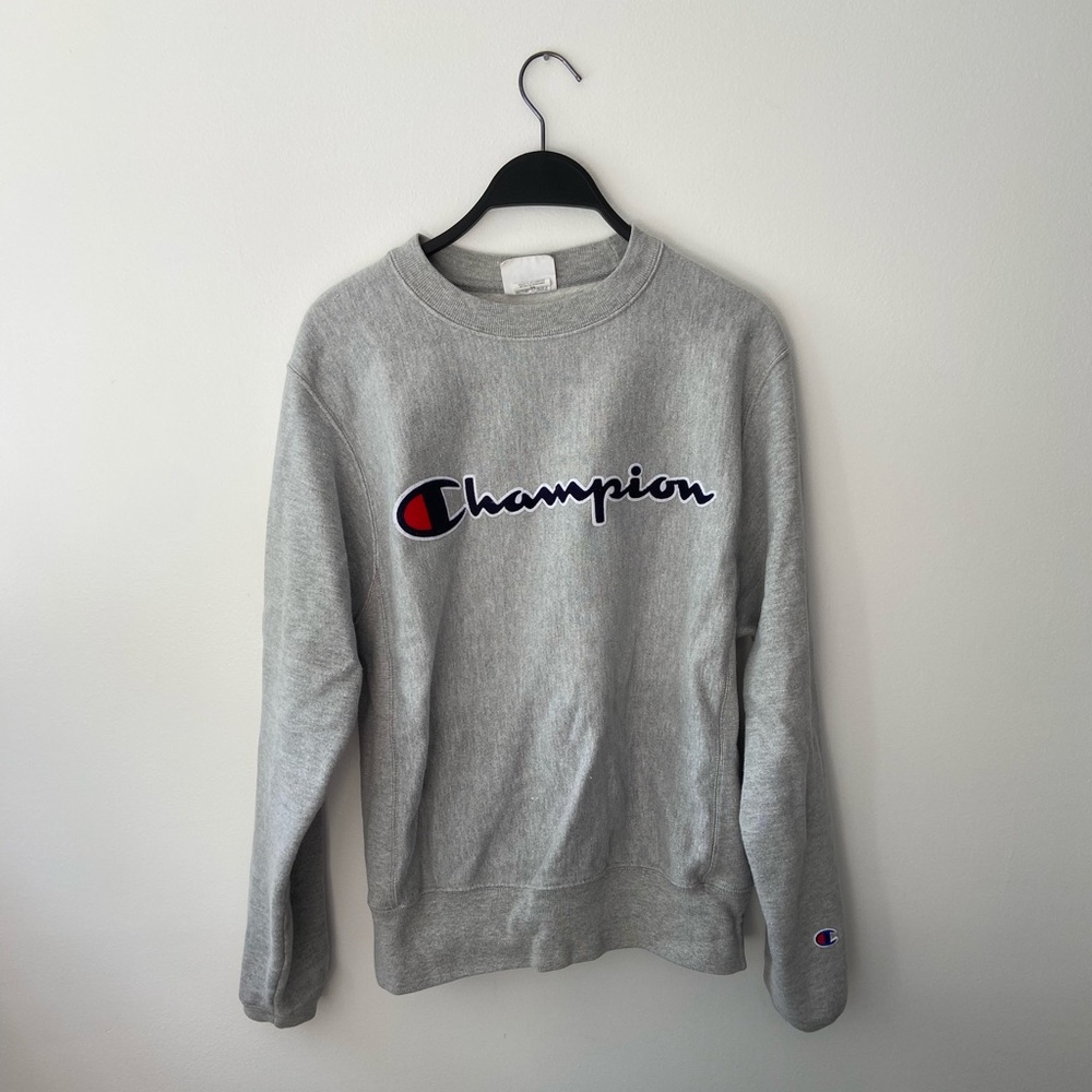Reverse weave champion crew neck size S